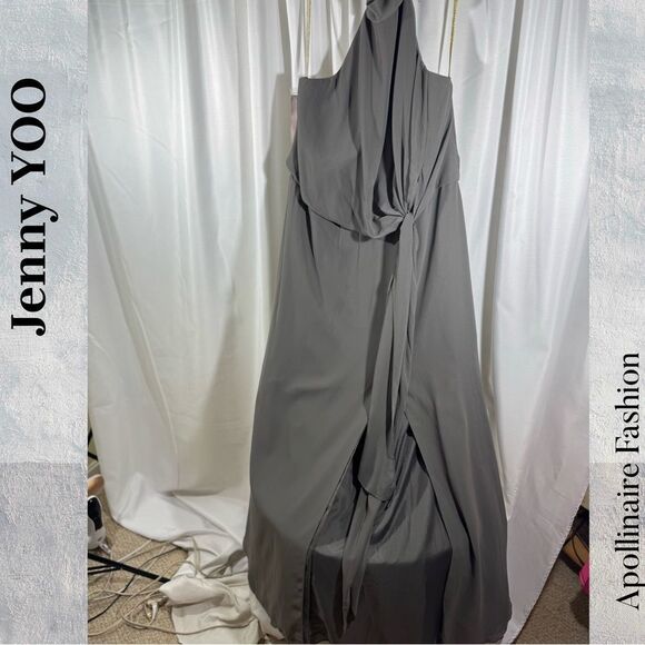 Jenny Yoo Elliya Mock Neck Halter Slit Gown in Grey NWT Size 24 New - Picture 6 of 9